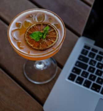 La coctelería Bobby's Free de Barcelona